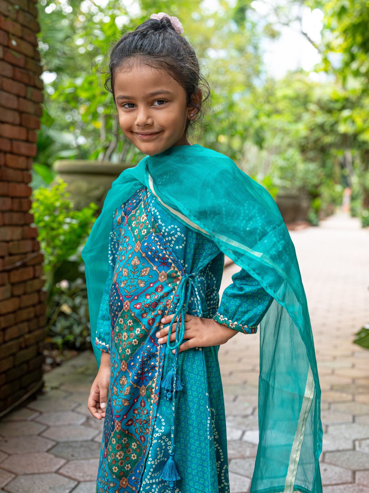 shan-girls-angrakha-kurti-pant-with-dupatta-set-in-green-paisley-1