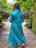 shan-girls-angrakha-kurti-pant-with-dupatta-set-in-green-paisley-2